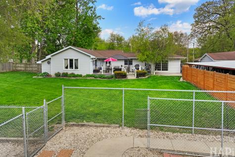 4403 Roberts Road Island Lake IL 60042