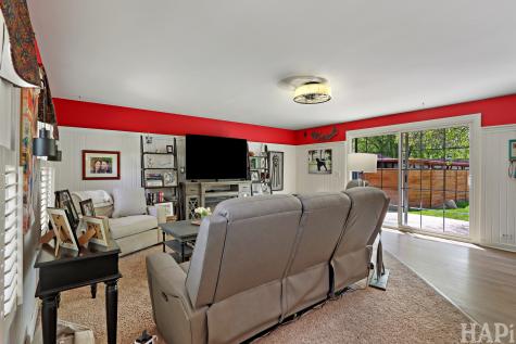 4403 Roberts Road Island Lake IL 60042