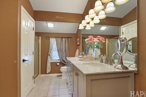 4403 Roberts Road Island Lake IL 60042
