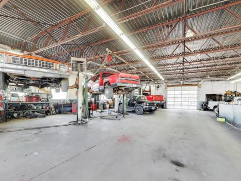 18W325 Roosevelt Road Oakbrook Terrace IL 60181