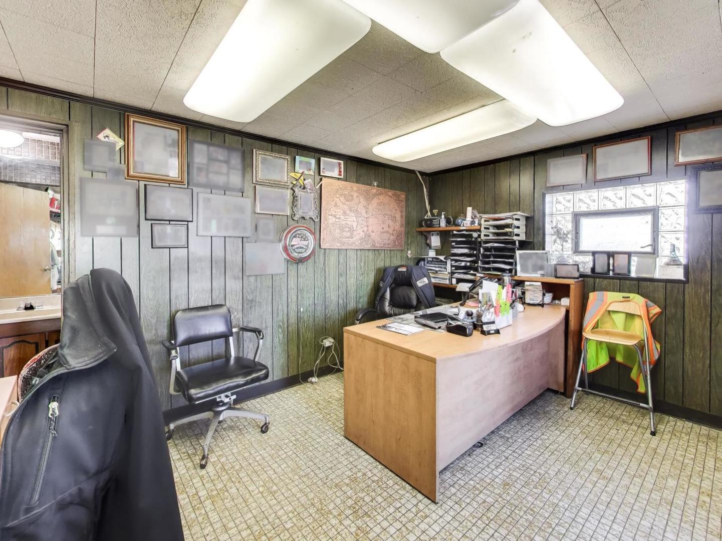 18W325 Roosevelt Road Oakbrook Terrace IL 60181