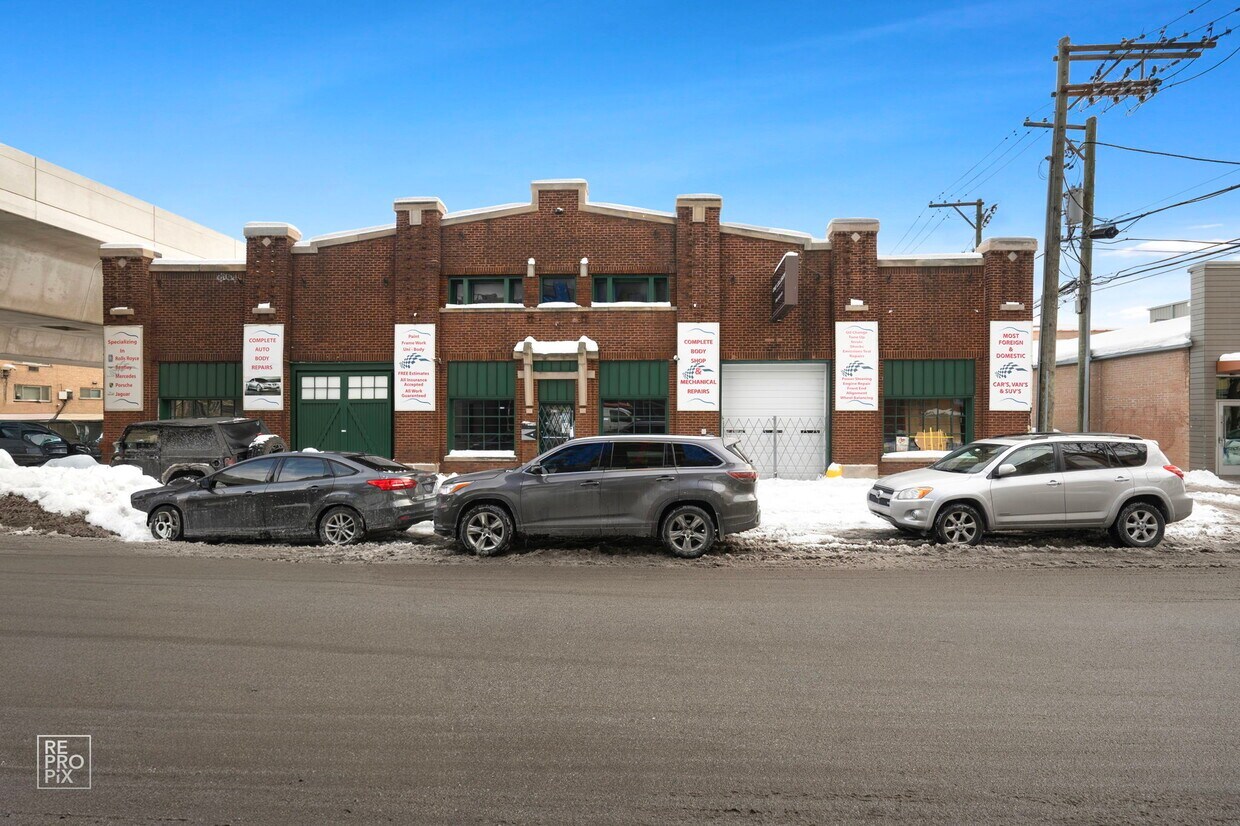 1123 West Catalpa Avenue Chicago IL 60640