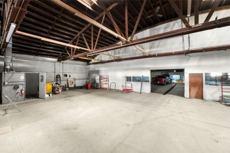 1123 West Catalpa Avenue Chicago IL 60640