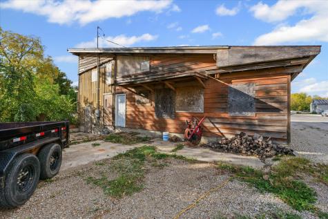 4 North Bourne Street Tolono IL 61880