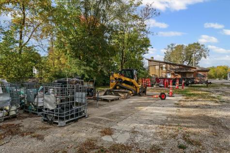 4 North Bourne Street Tolono IL 61880