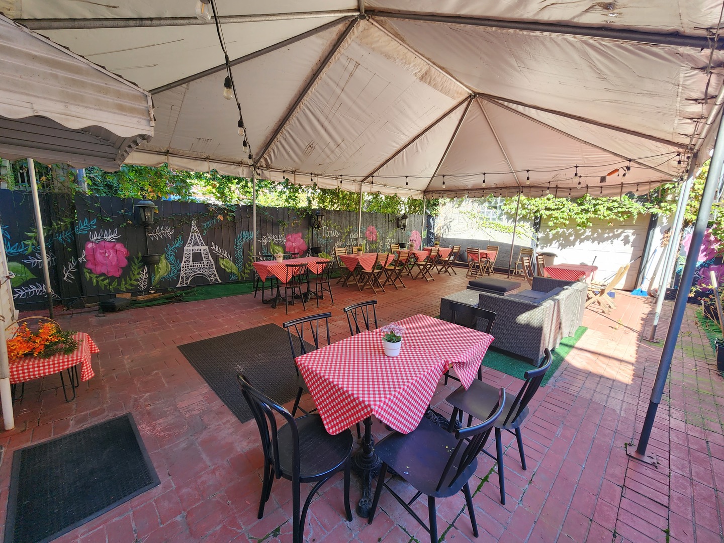 3307 North Clark Street Chicago IL 60657