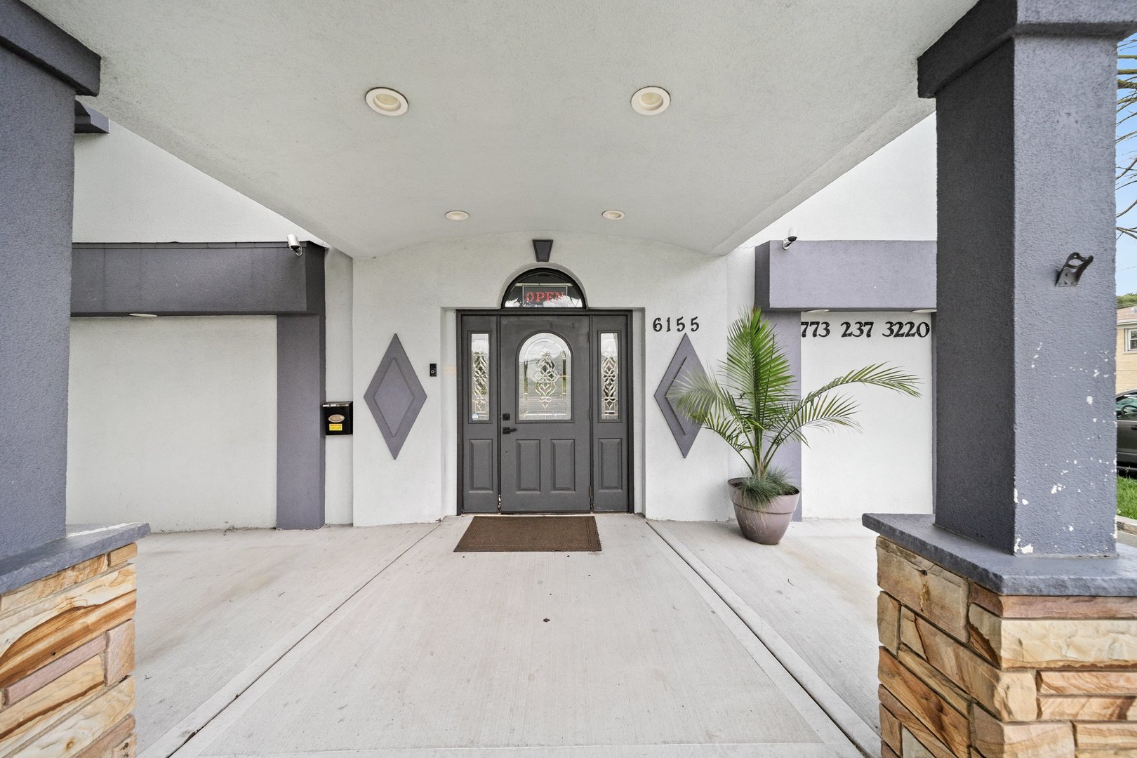 6155 West Fullerton Avenue Chicago IL 60639