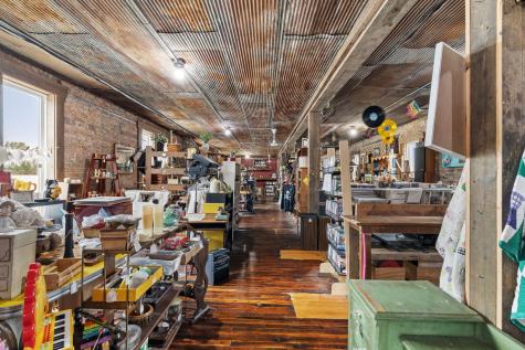 126 South Main Street Gilman IL 60938