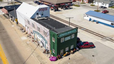 126 South Main Street Gilman IL 60938