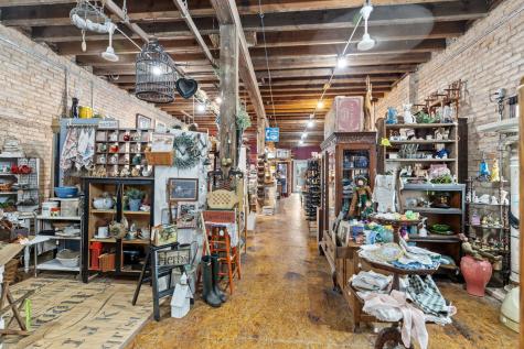 126 South Main Street Gilman IL 60938