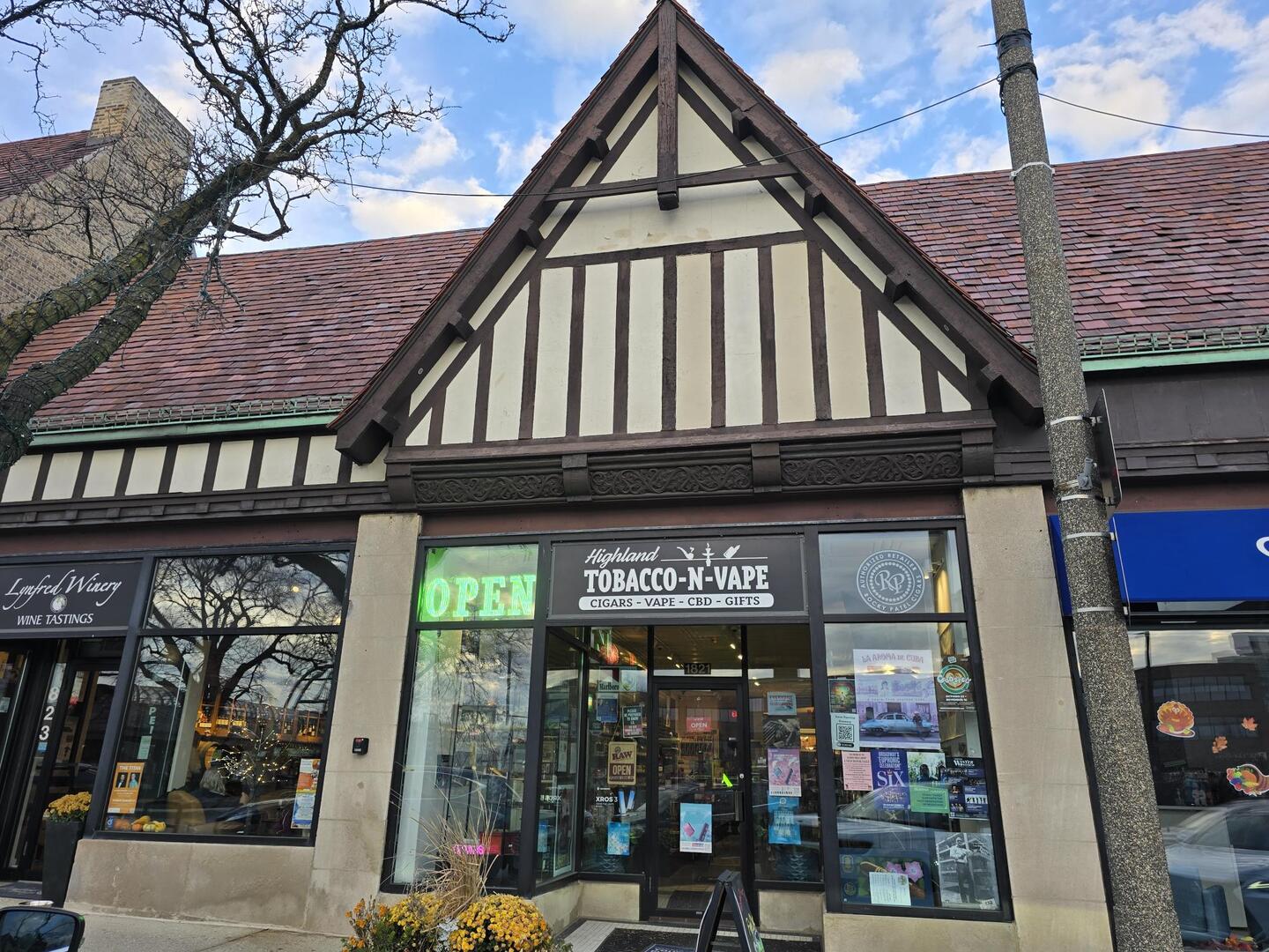 1621 Saint Johns Avenue Highland Park IL 60035