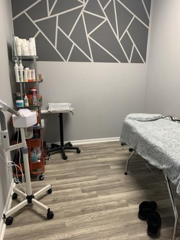 8977 Potter Road Des Plaines IL 60016