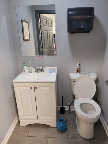 8977 Potter Road Des Plaines IL 60016