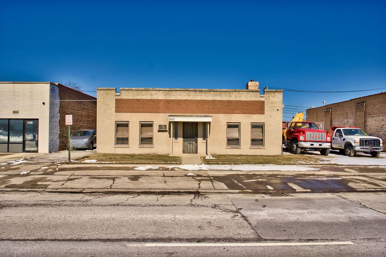 3650 Oakton Street Skokie IL 60076