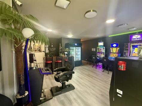 310 N Lafox Street South Elgin IL 60177