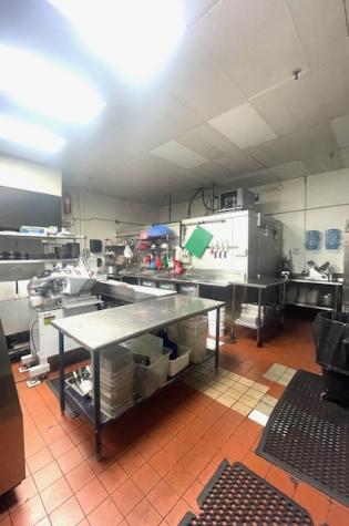 1747 West Golf Road Mount Prospect IL 60056