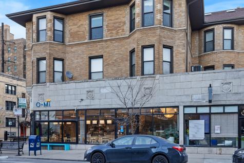3135 North Broadway Street Chicago IL 60657