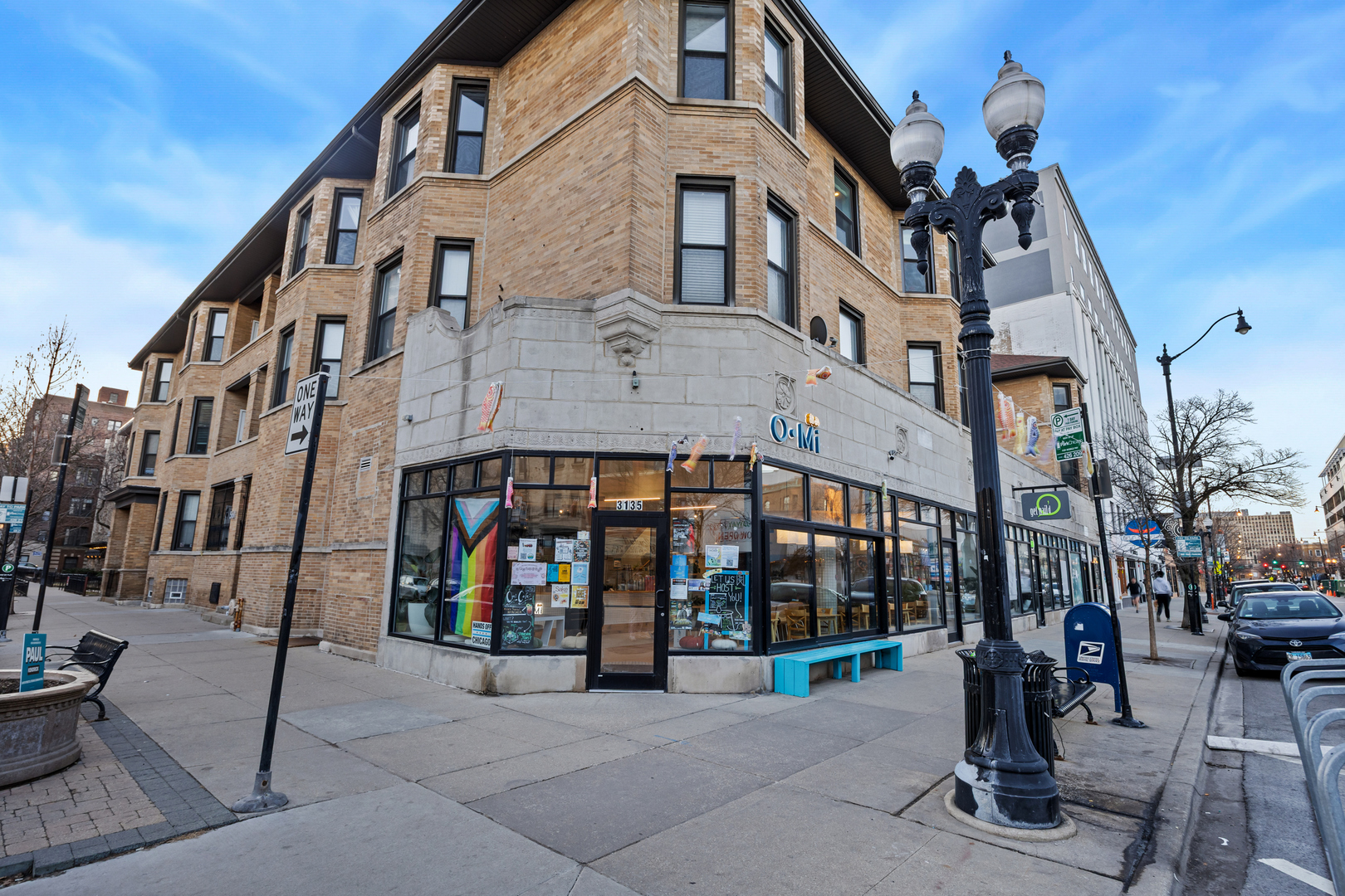 3135 North Broadway Street Chicago IL 60657