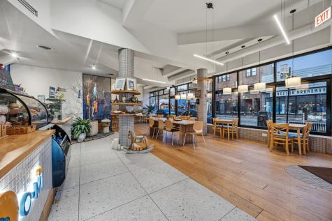 3135 North Broadway Street Chicago IL 60657