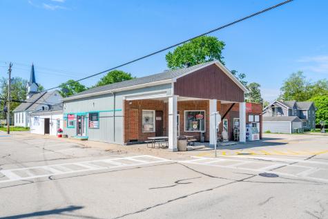 207 W Si Johnson Street Sheridan IL 60551