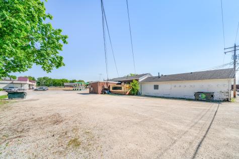 207 W Si Johnson Street Sheridan IL 60551