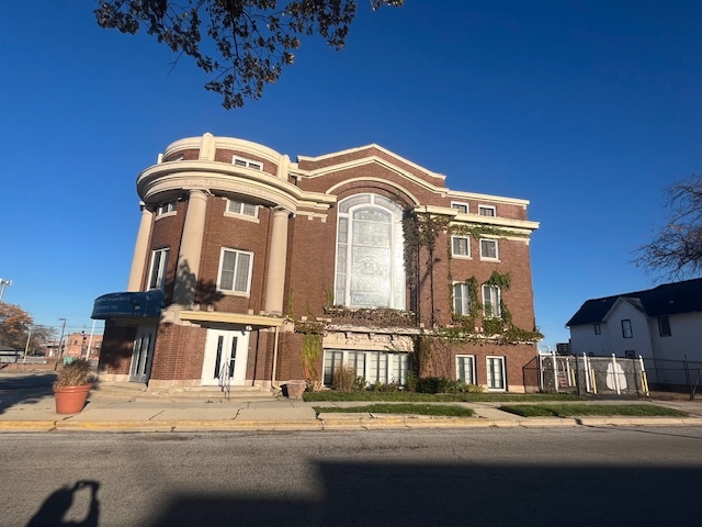 1601 Oak Street Chicago Heights IL 60411