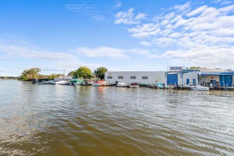 3308 Waukegan Road Mchenry IL 60050