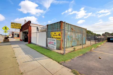 635 Burnham Avenue Calumet City IL 60409
