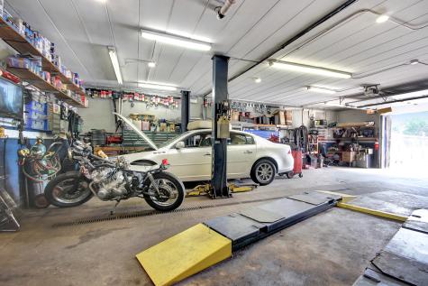 635 Burnham Avenue Calumet City IL 60409