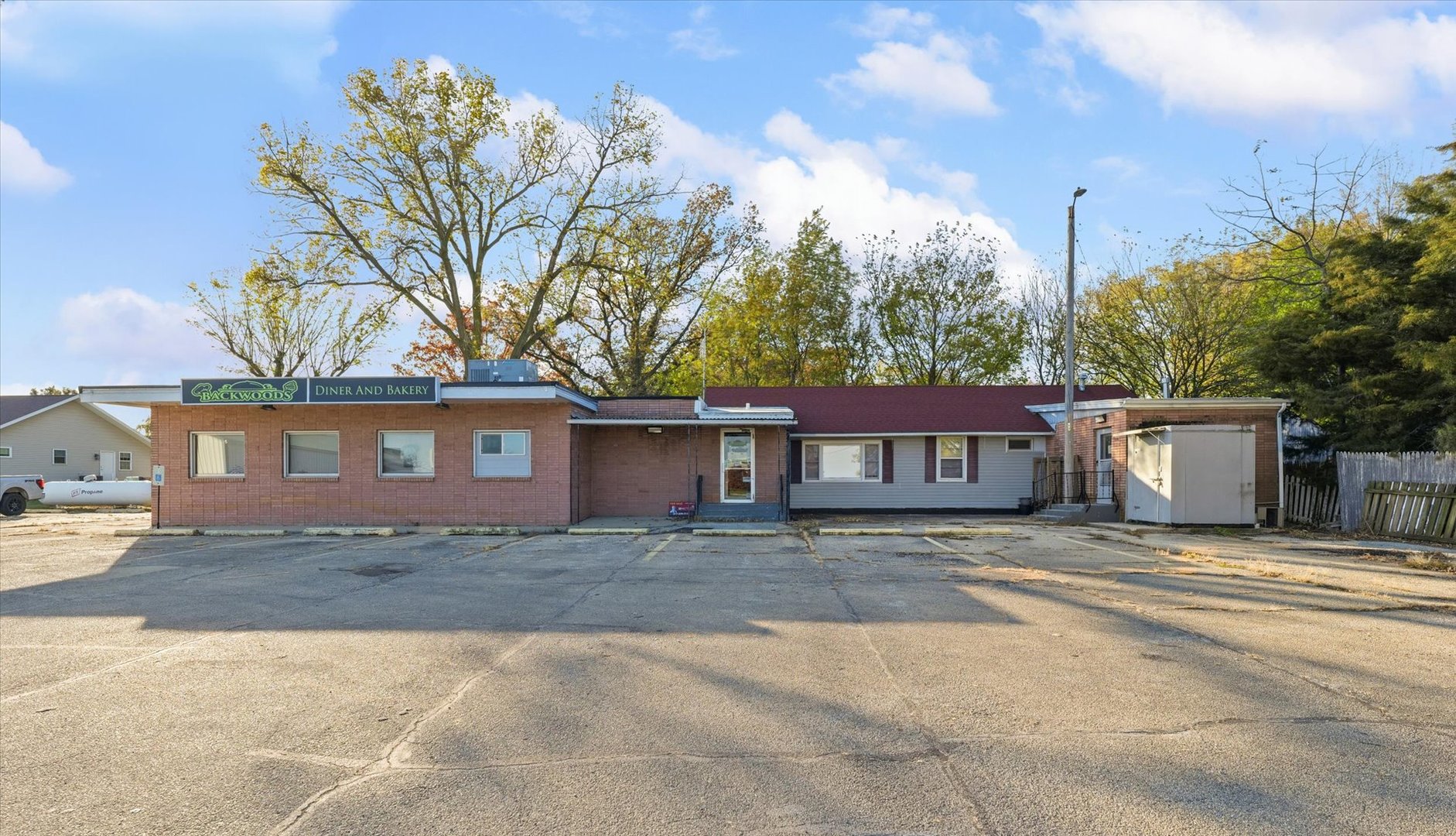 205 North State Route 54 Roberts IL 60962