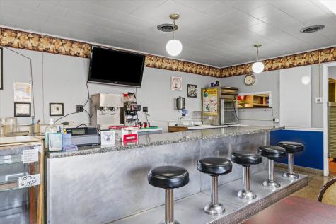 205 North State Route 54 Roberts IL 60962