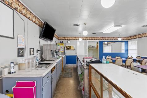 205 North State Route 54 Roberts IL 60962