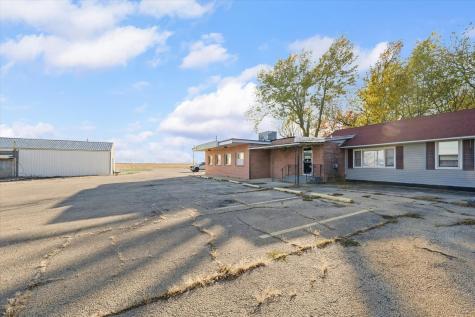 205 North State Route 54 Roberts IL 60962