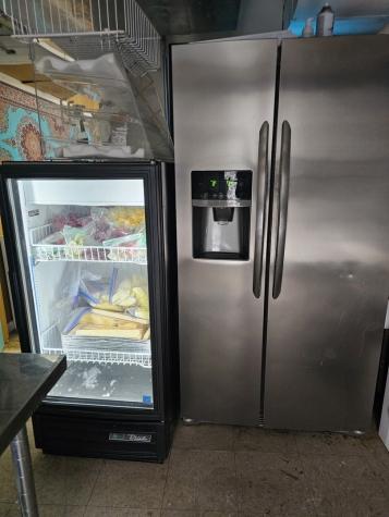 5441 North East River Road Chicago IL 60656