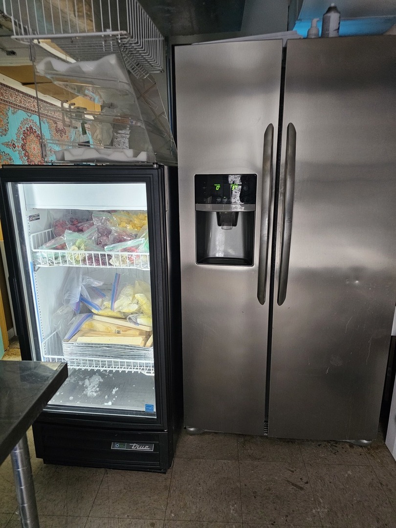 5441 North East River Road Chicago IL 60656