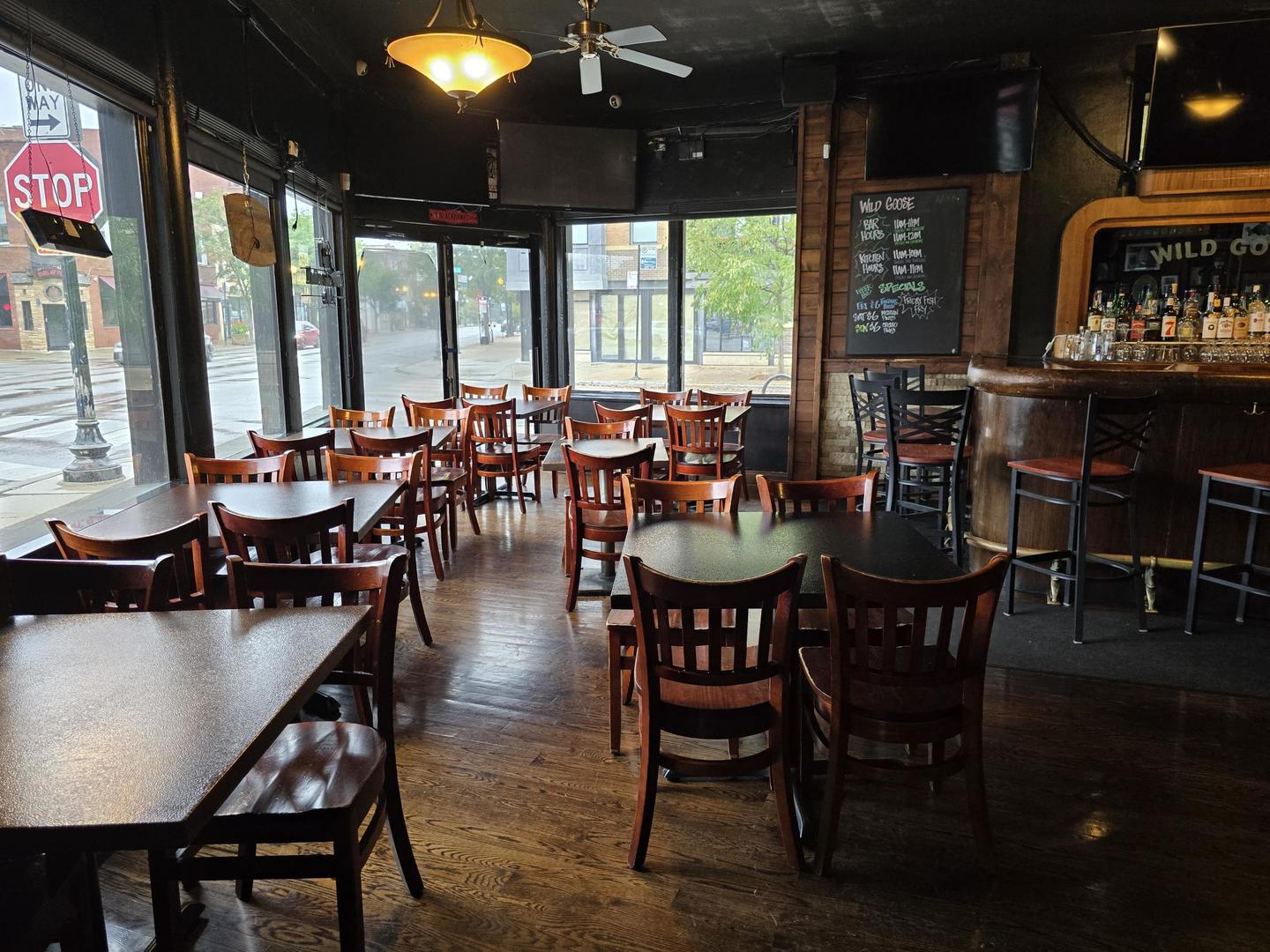 4263 North Lincoln Avenue Chicago IL 60618
