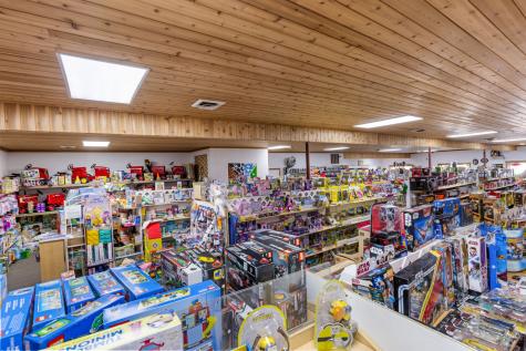 502 South Schuyler Street Lena IL 61048