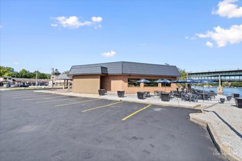 320 North 2nd Street N St. Charles IL 60174