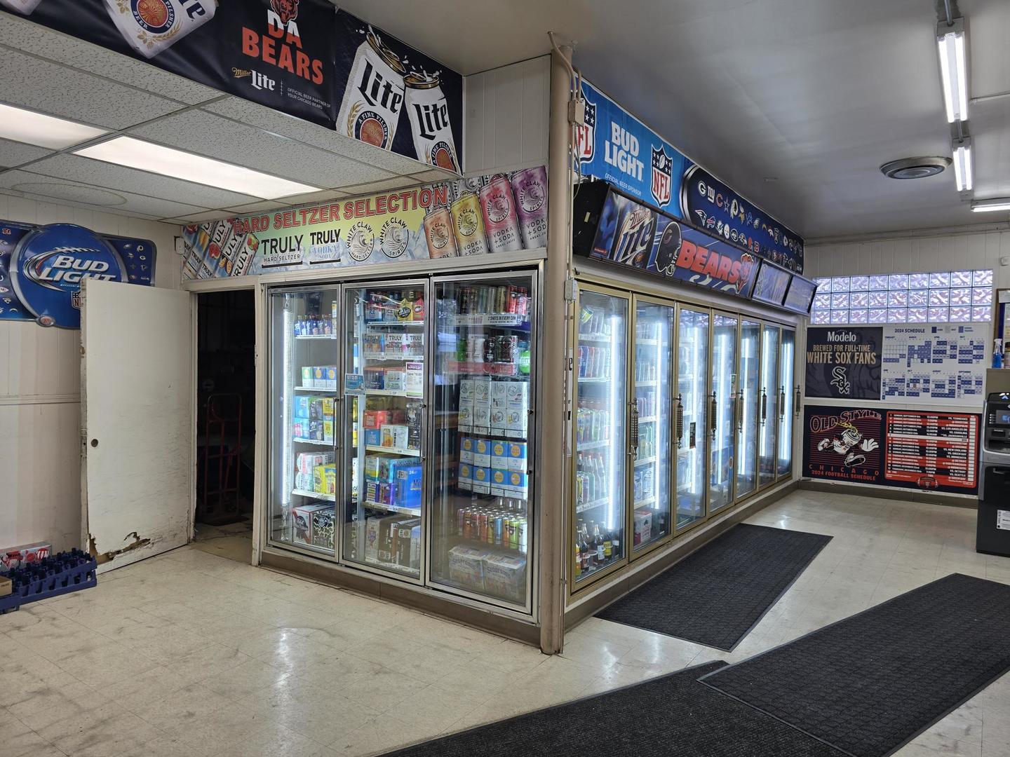 4132 West Peterson Avenue Chicago IL 60646