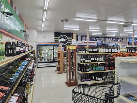 4132 West Peterson Avenue Chicago IL 60646