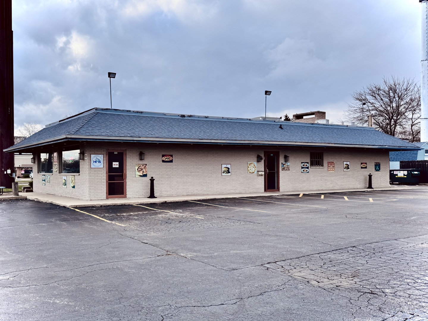 908 East Roosevelt Road Lombard IL 60148