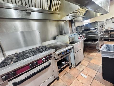 908 East Roosevelt Road Lombard IL 60148
