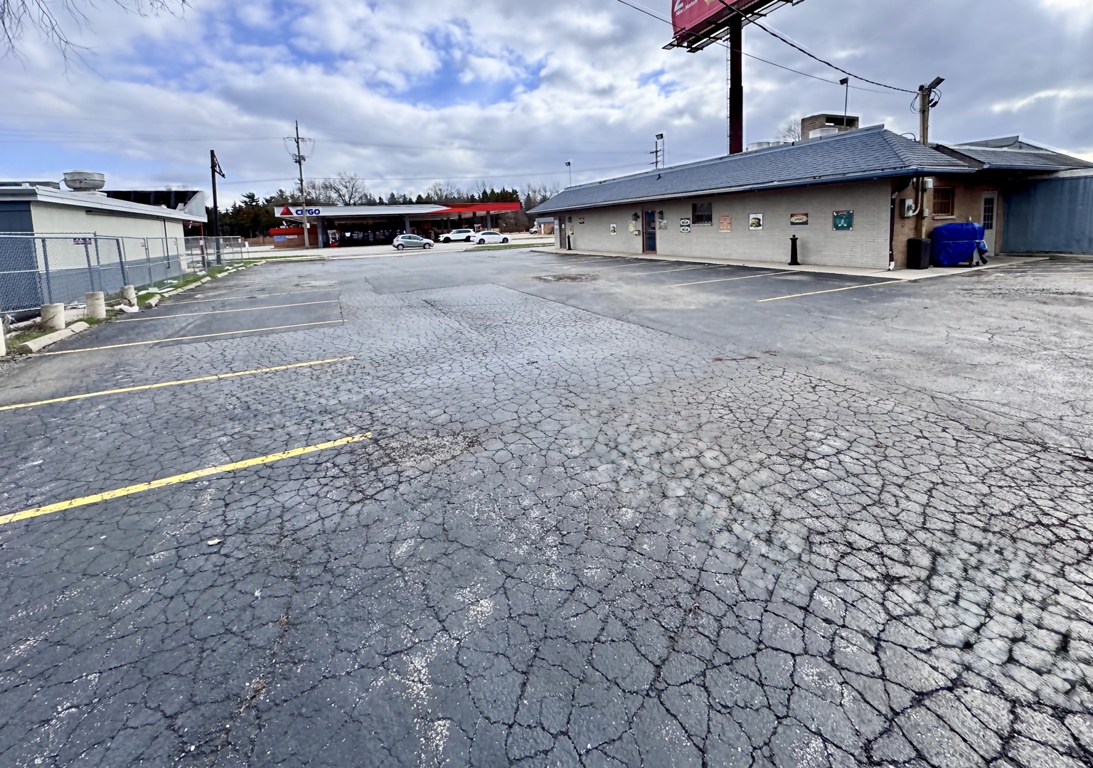 908 East Roosevelt Road Lombard IL 60148