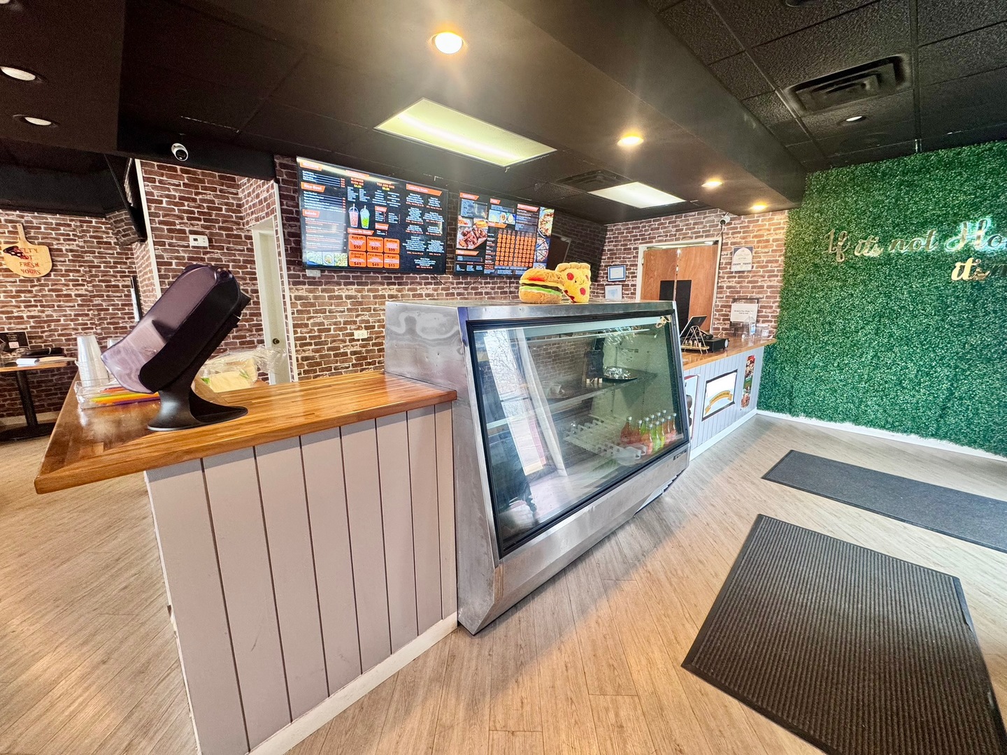 908 East Roosevelt Road Lombard IL 60148