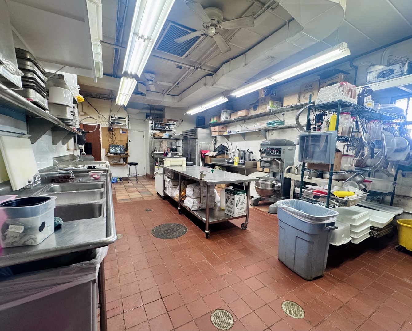908 East Roosevelt Road Lombard IL 60148