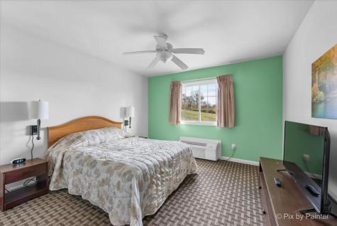 21-78 Lake Carroll Boulevard Lanark IL 61046