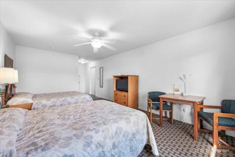 21-78 Lake Carroll Boulevard Lanark IL 61046