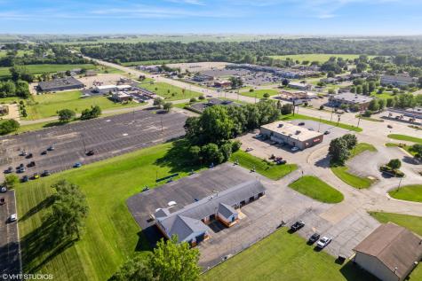 731 Midwest Court Freeport IL 61032