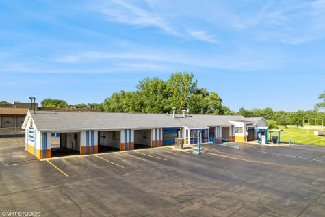 731 Midwest Court Freeport IL 61032