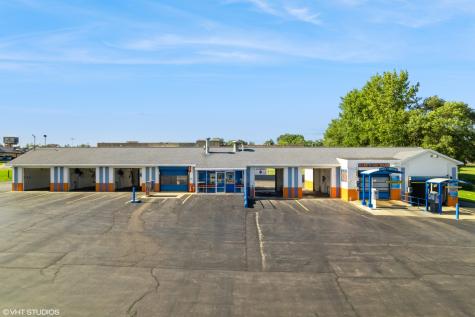 731 Midwest Court Freeport IL 61032